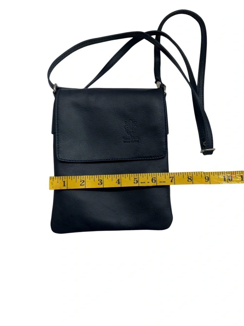 Vera Pelle logo leather